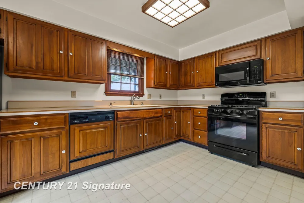 1545 Graham Road Thomas Township, MI 48623