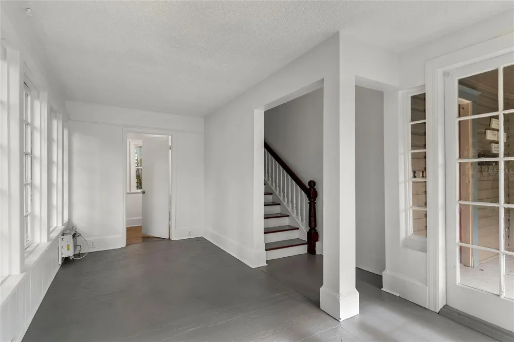 522 S OSCEOLA AVENUE Orlando, FL 32801
