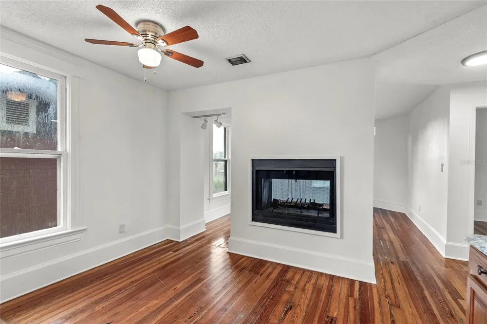 522 S OSCEOLA AVENUE Orlando, FL 32801
