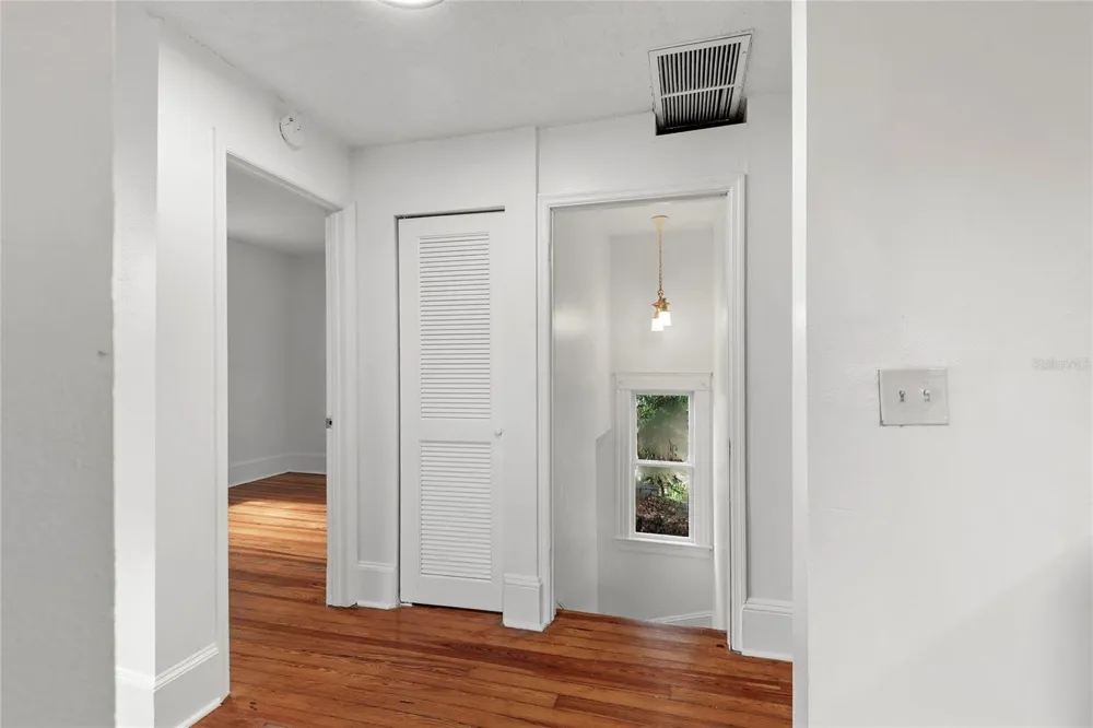 522 S OSCEOLA AVENUE Orlando, FL 32801