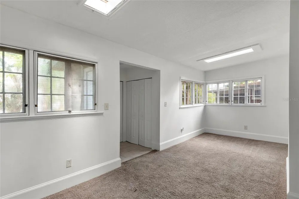 522 S OSCEOLA AVENUE Orlando, FL 32801