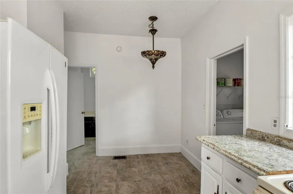 522 S OSCEOLA AVENUE Orlando, FL 32801