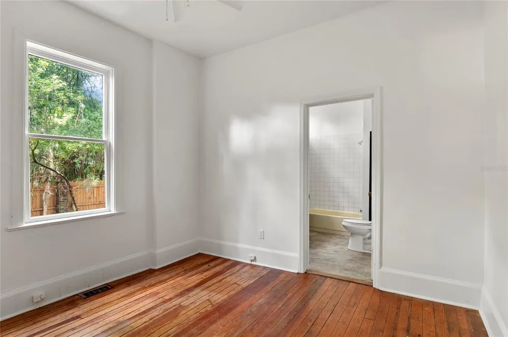 522 S OSCEOLA AVENUE Orlando, FL 32801