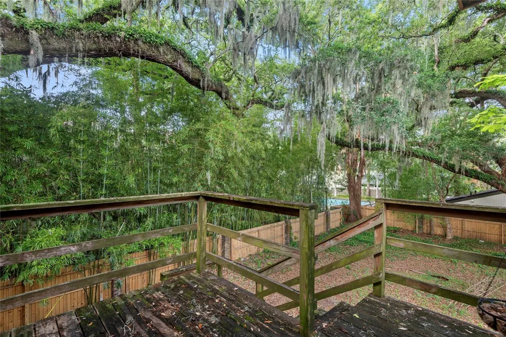 522 S OSCEOLA AVENUE Orlando, FL 32801