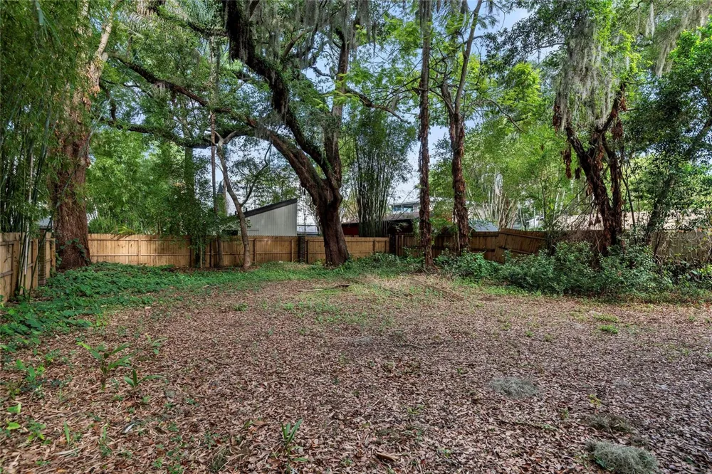522 S OSCEOLA AVENUE Orlando, FL 32801