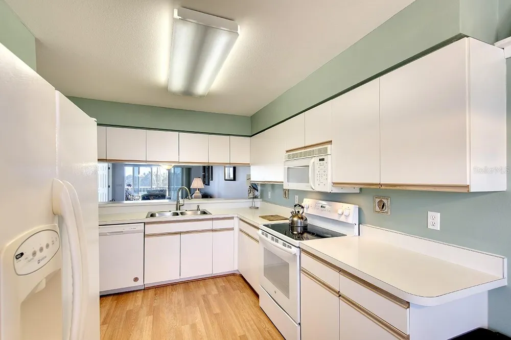 2608 WATERFORD WAY #B Palmetto, FL 34221