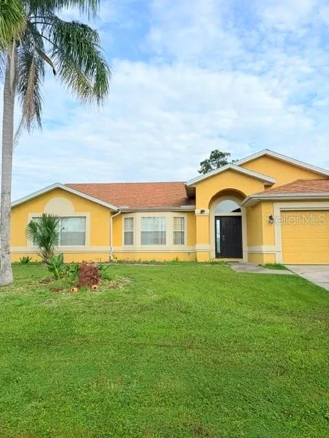 12 FALLEN OAK LANE Palm Coast, FL 32137