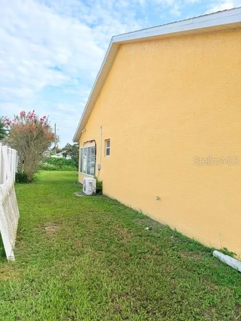 12 FALLEN OAK LANE Palm Coast, FL 32137