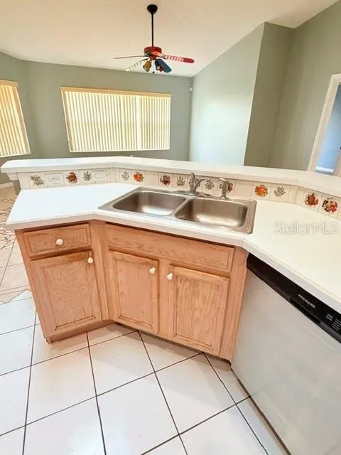 12 FALLEN OAK LANE Palm Coast, FL 32137