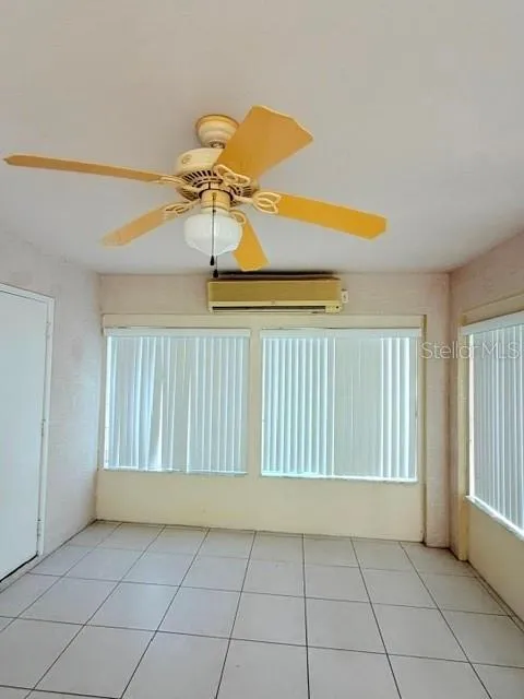 12 FALLEN OAK LANE Palm Coast, FL 32137