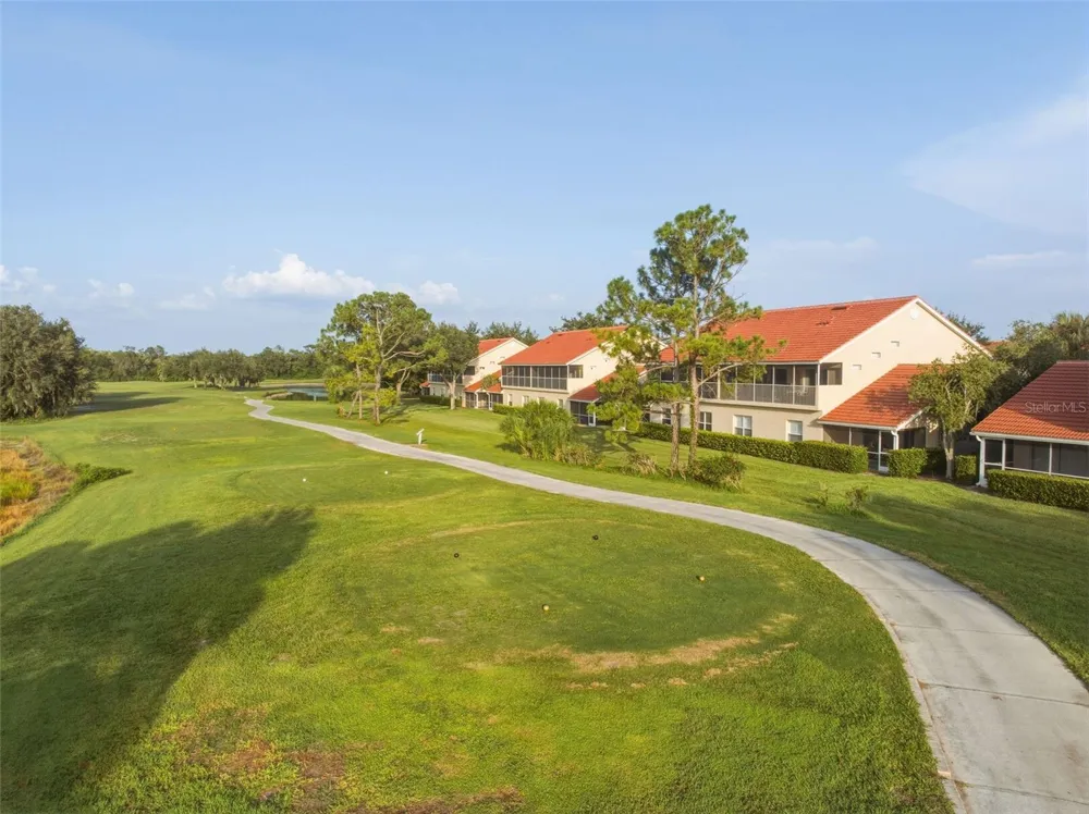 7258 CEDAR HOLLOW CIRCLE #102 Bradenton, FL 34203
