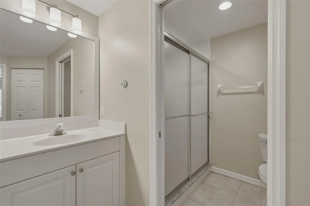 7258 CEDAR HOLLOW CIRCLE #102 Bradenton, FL 34203