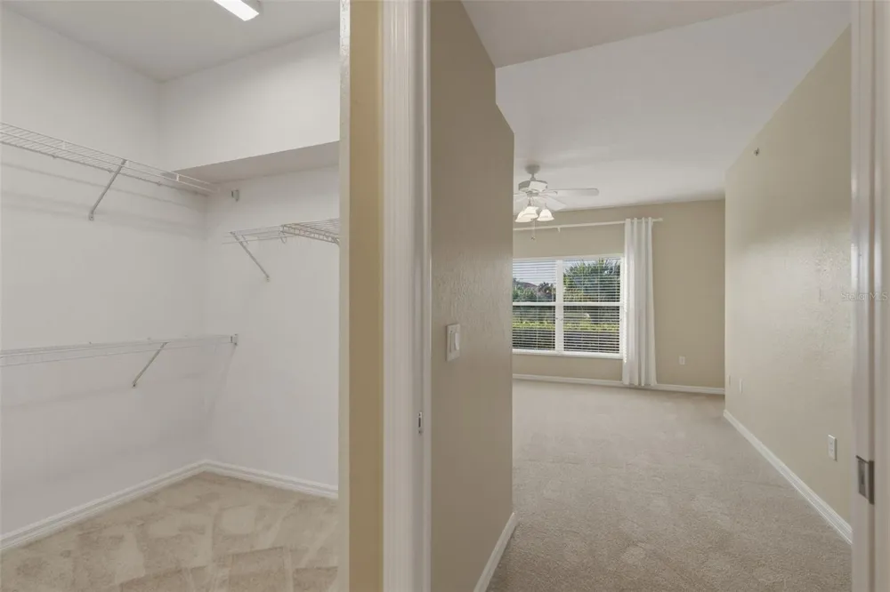 7258 CEDAR HOLLOW CIRCLE #102 Bradenton, FL 34203