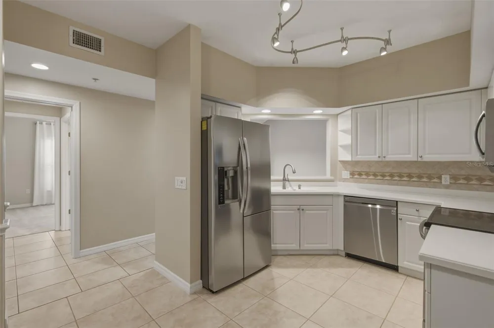 7258 CEDAR HOLLOW CIRCLE #102 Bradenton, FL 34203