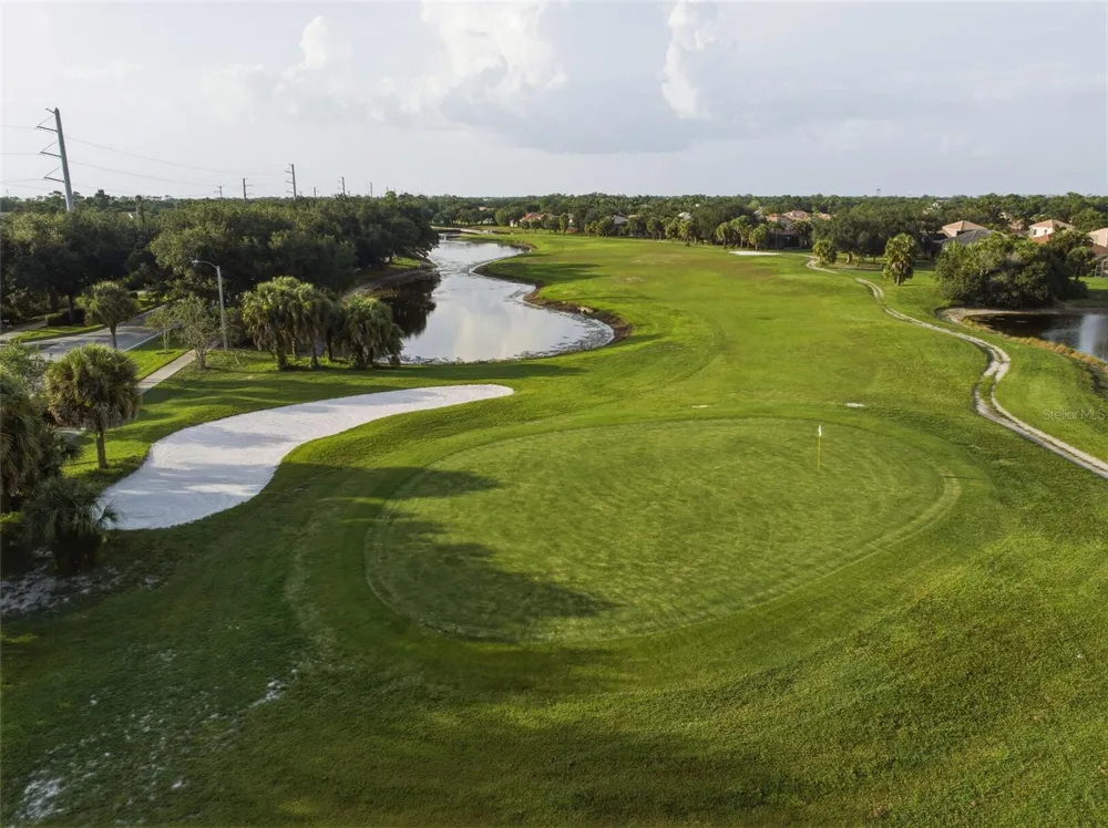 7258 CEDAR HOLLOW CIRCLE #102 Bradenton, FL 34203