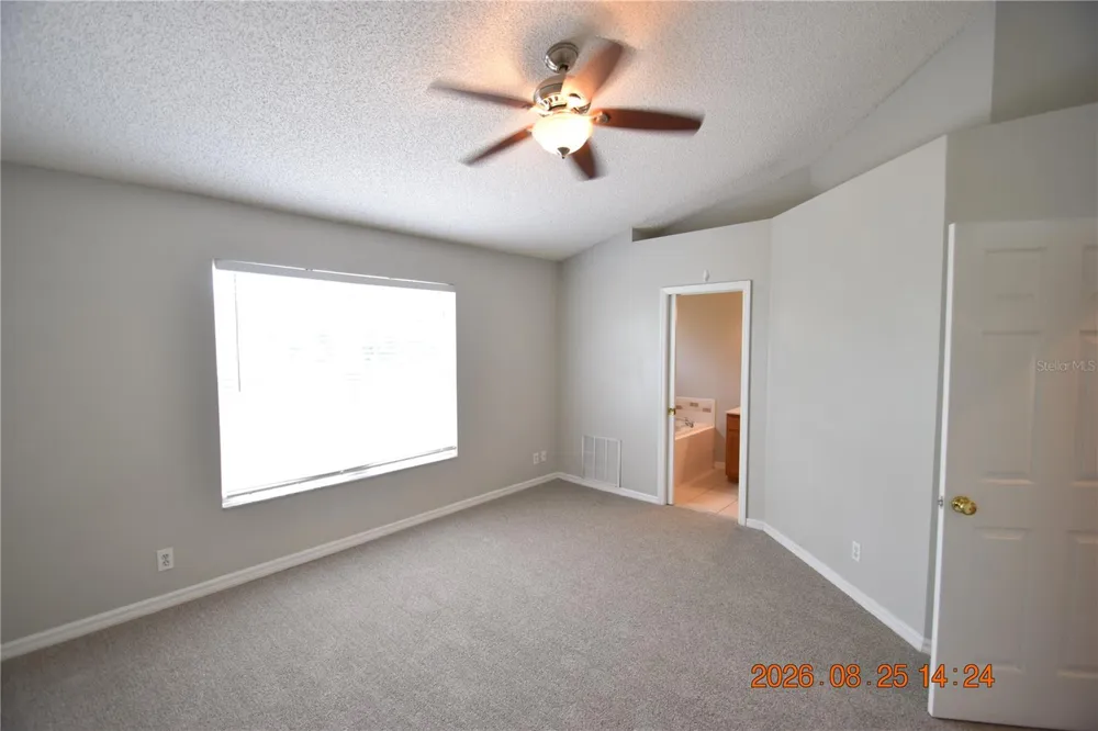 556 BLACK LION DRIVE NE #556 St Petersburg, FL 33716