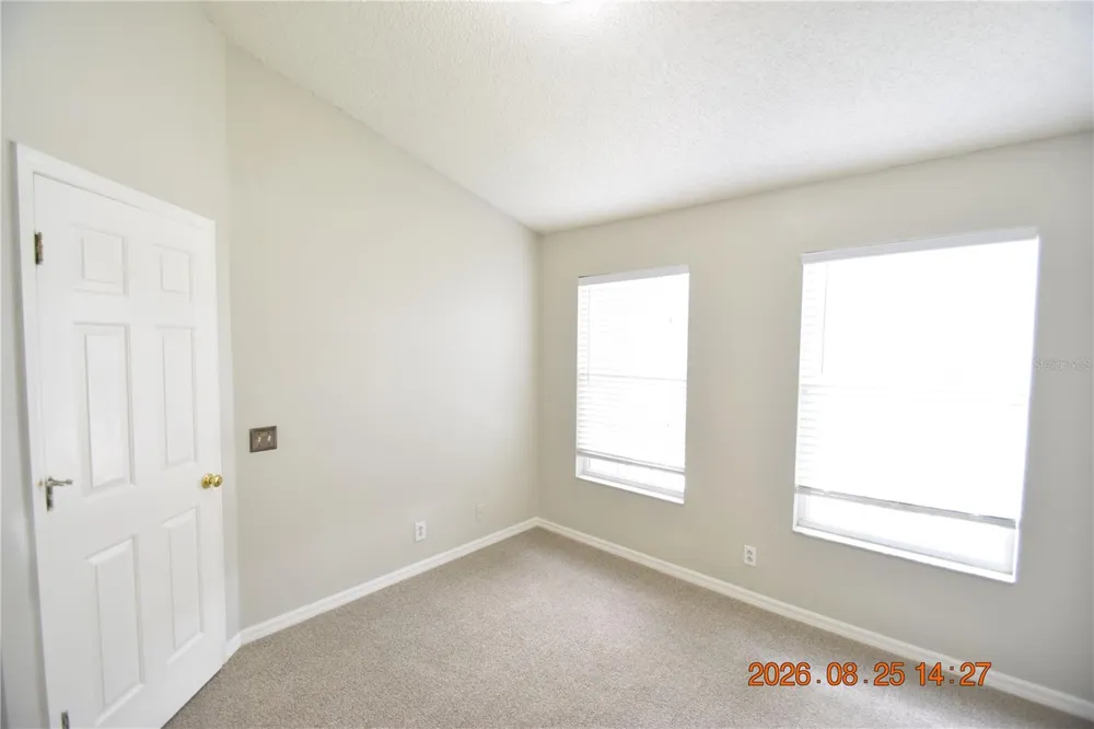 556 BLACK LION DRIVE NE #556 St Petersburg, FL 33716