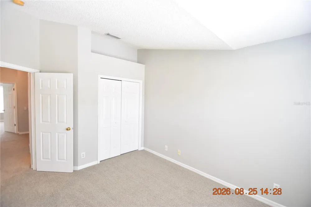 556 BLACK LION DRIVE NE #556 St Petersburg, FL 33716