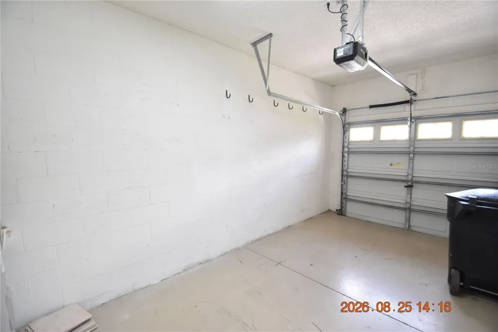 556 BLACK LION DRIVE NE #556 St Petersburg, FL 33716