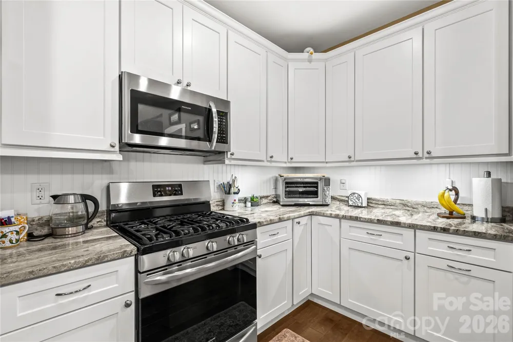 202 Windy Acres Knoll Drive Hendersonville, NC 28792