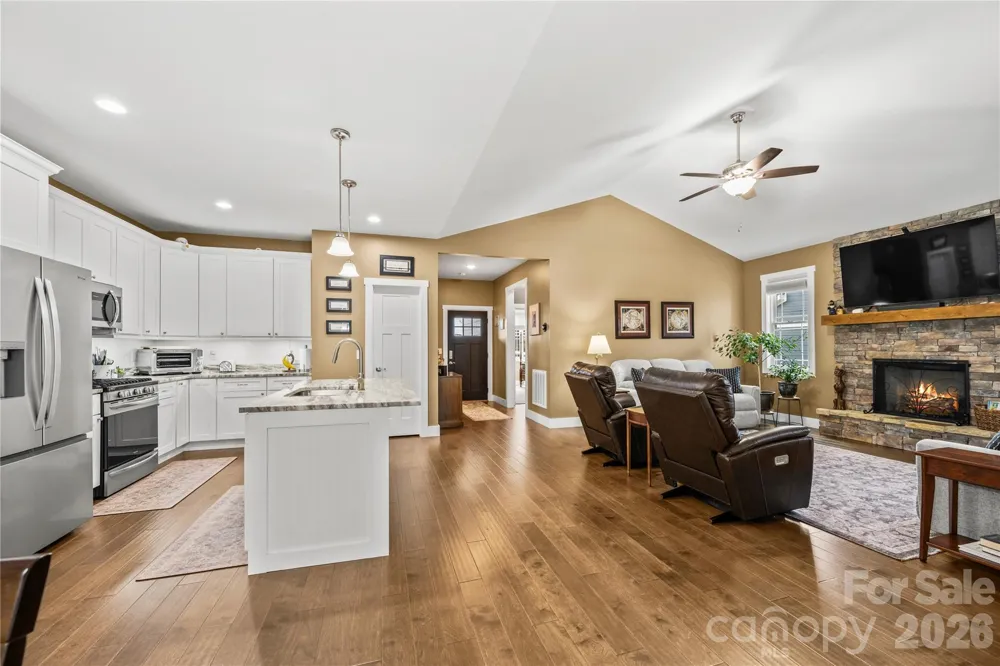 202 Windy Acres Knoll Drive Hendersonville, NC 28792