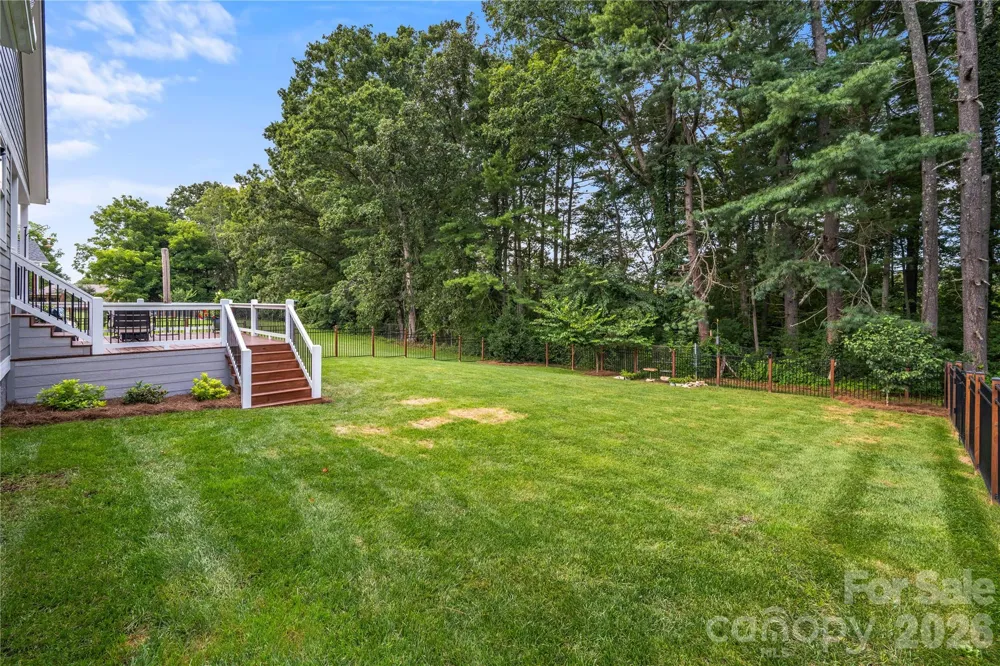 202 Windy Acres Knoll Drive Hendersonville, NC 28792