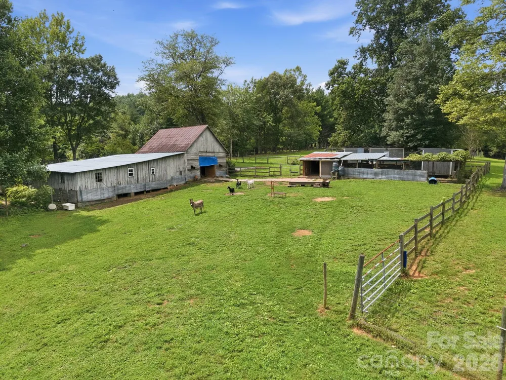 2595 Henderson Mill Road Morganton, NC 28655