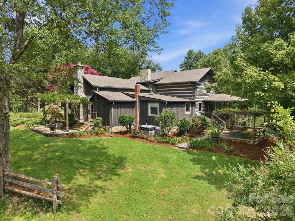 2595 Henderson Mill Road Morganton, NC 28655
