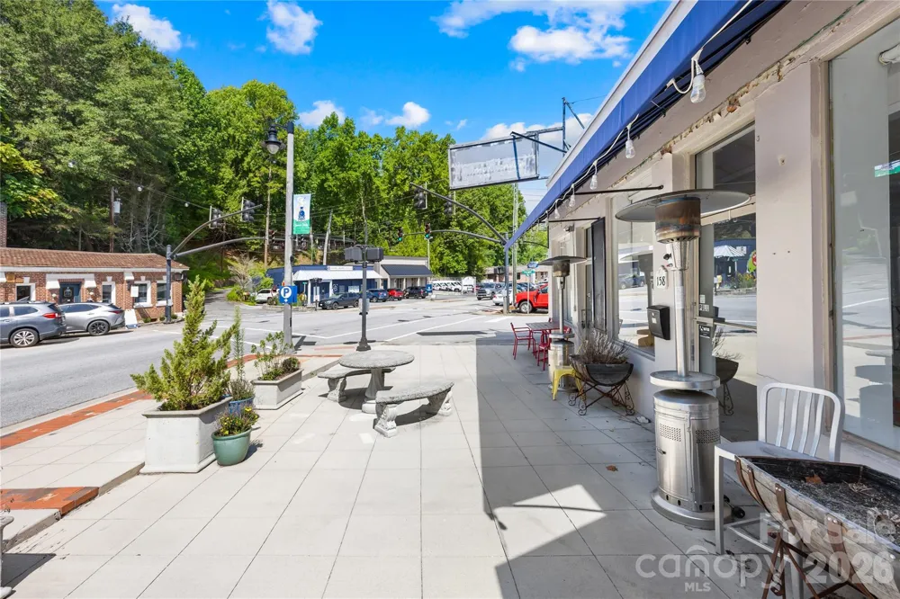 158,148 Trade Street Tryon, NC 28782