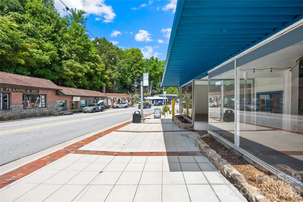 158,148 Trade Street Tryon, NC 28782