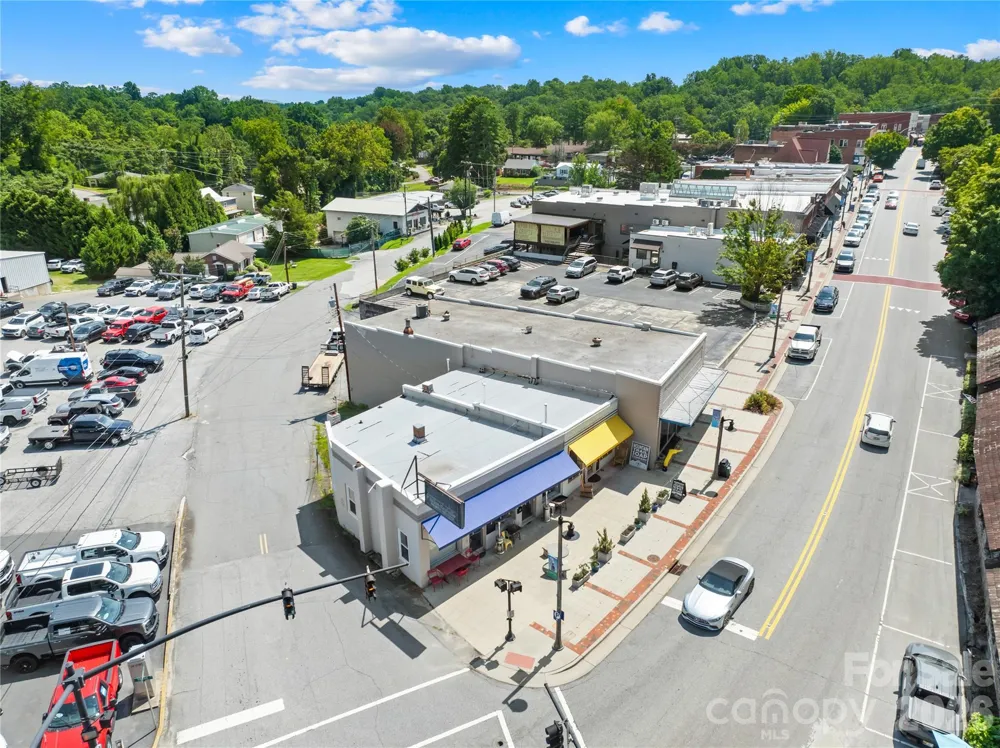 158,148 Trade Street Tryon, NC 28782