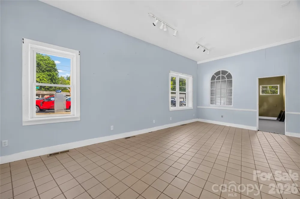 158,148 Trade Street Tryon, NC 28782