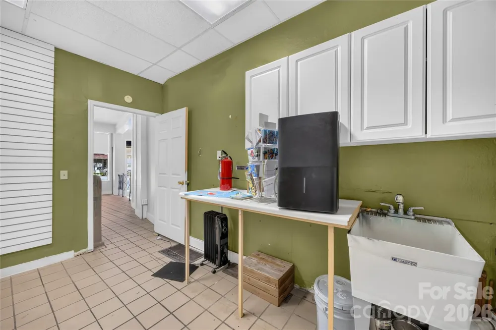 158,148 Trade Street Tryon, NC 28782
