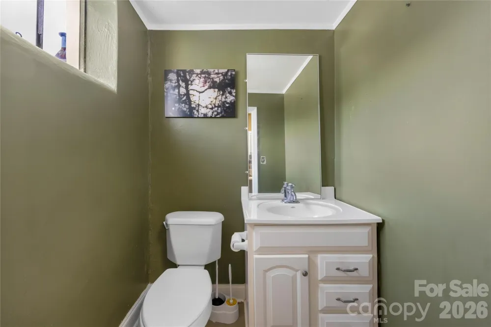 158,148 Trade Street Tryon, NC 28782