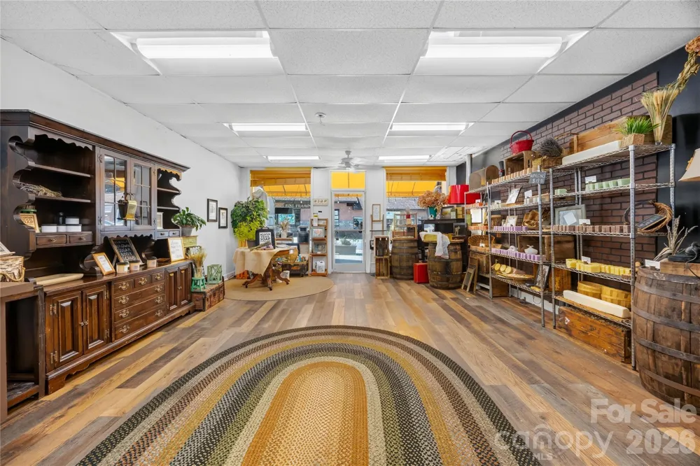158,148 Trade Street Tryon, NC 28782