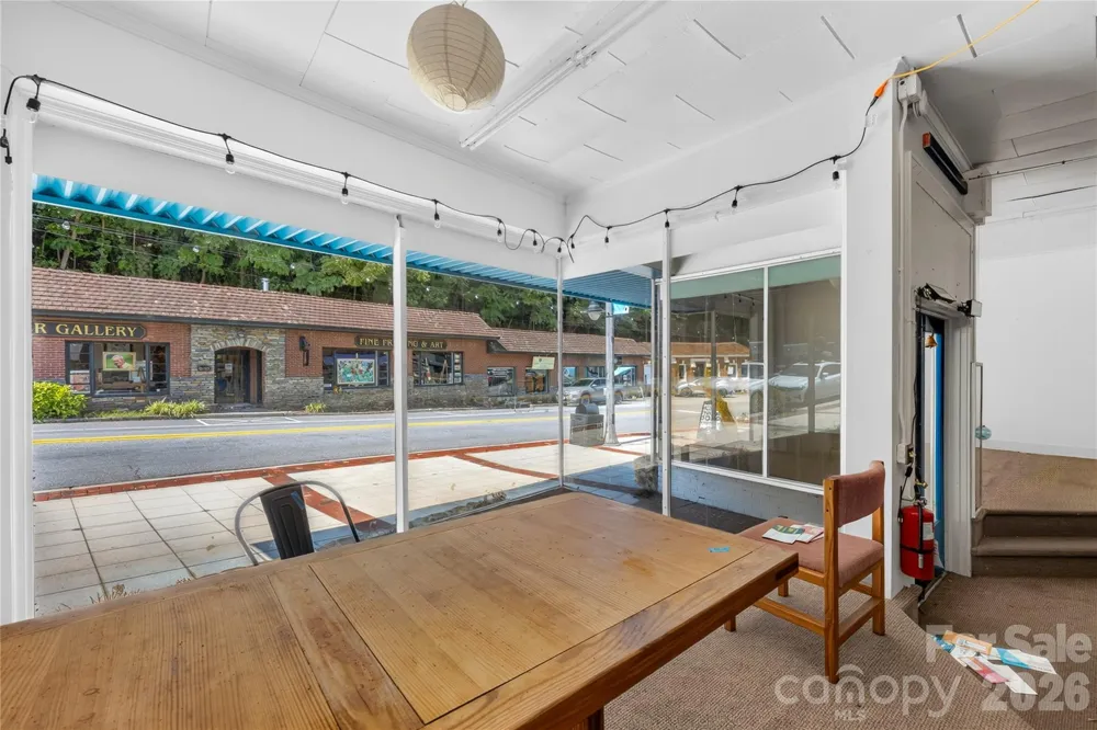 158,148 Trade Street Tryon, NC 28782