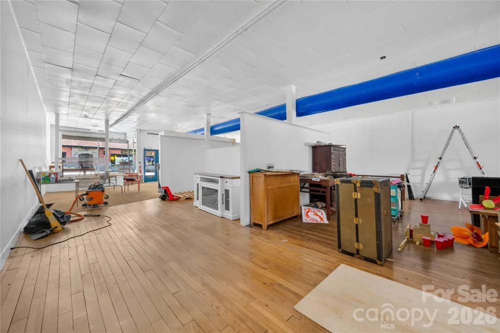 158,148 Trade Street Tryon, NC 28782