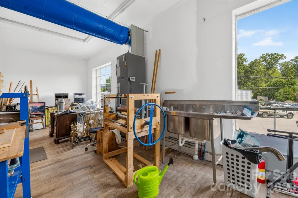 158,148 Trade Street Tryon, NC 28782
