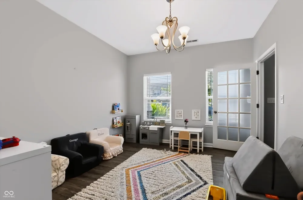 10450 Deercrest Lane Indianapolis, IN 46239