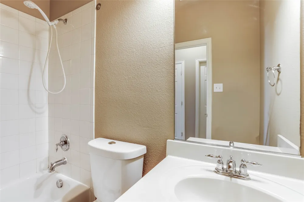1014 Kaylie Street Grand Prairie, TX 75052