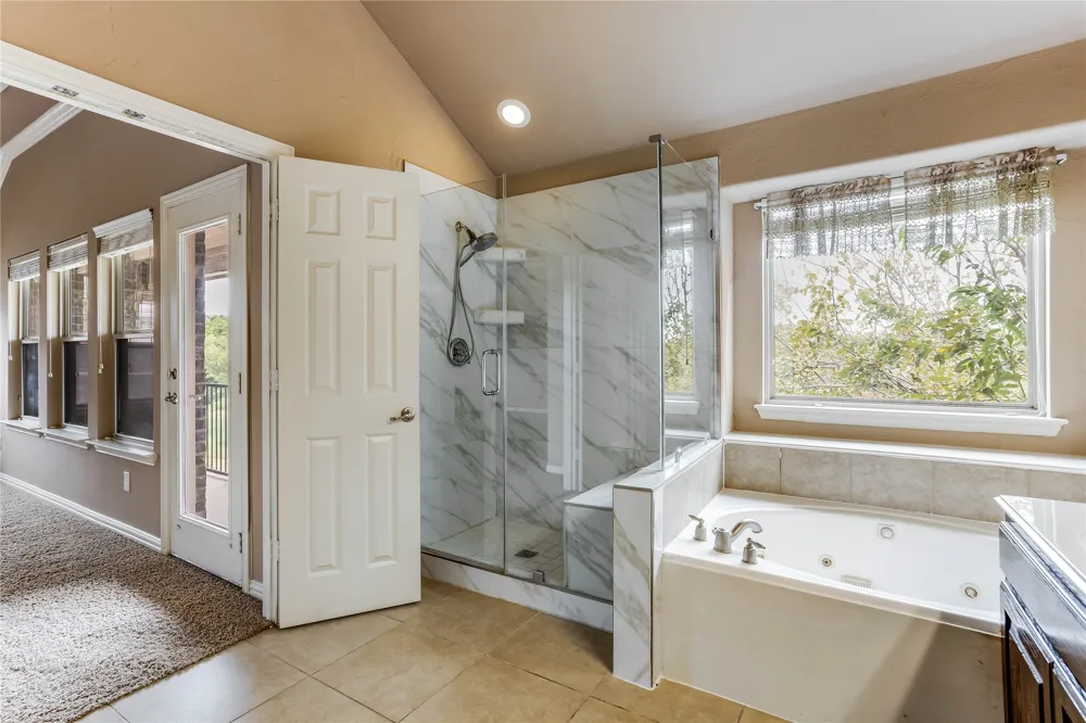 1014 Kaylie Street Grand Prairie, TX 75052