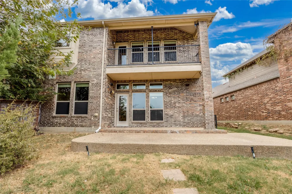 1014 Kaylie Street Grand Prairie, TX 75052