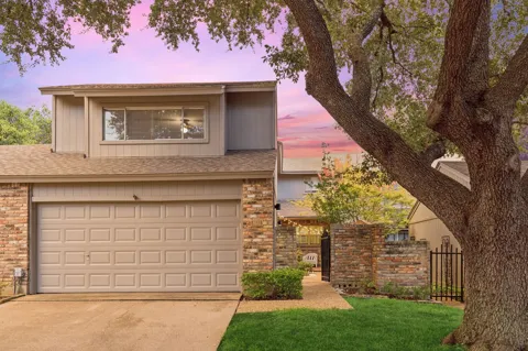 9622 Highland View Drive