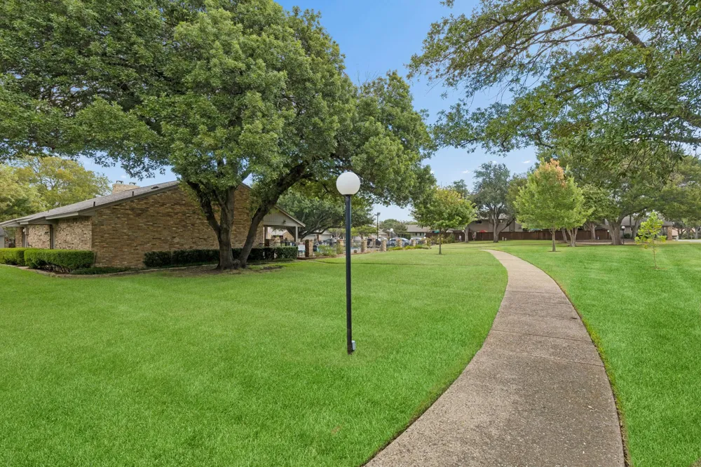 9622 Highland View Drive Dallas, TX 75238
