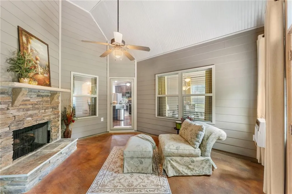 194 Hawthorne Ridge Circle Dallas, GA 30132