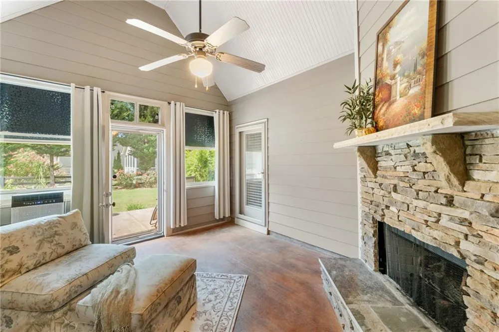 194 Hawthorne Ridge Circle Dallas, GA 30132