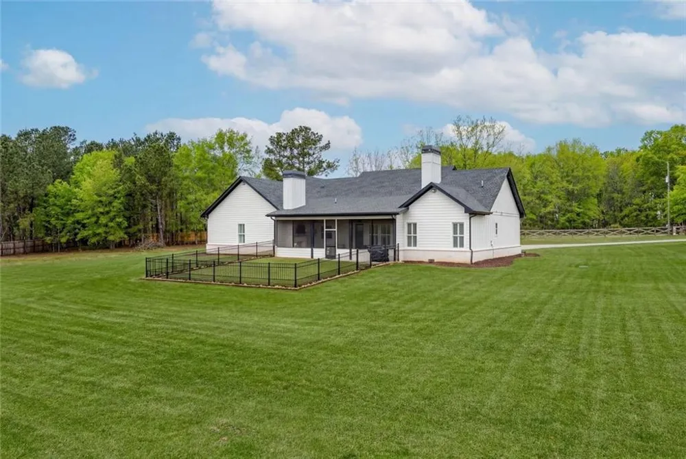 825 Arch Tanner Road Bethlehem, GA 30620