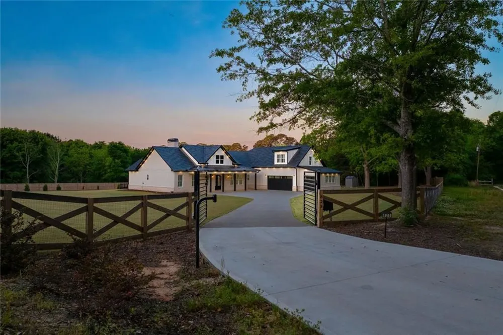 825 Arch Tanner Road Bethlehem, GA 30620