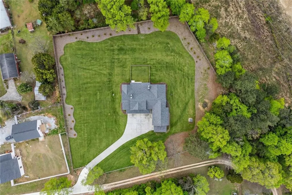 825 Arch Tanner Road Bethlehem, GA 30620