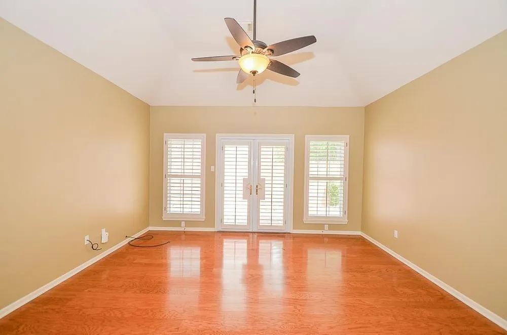 46 Grants Lake Circle Sugar Land, TX 77479